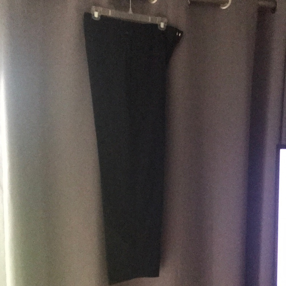 Mens Dockers size width 30. Length 32 black dress pants